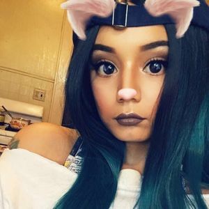 Meet your Posher, Paola r.